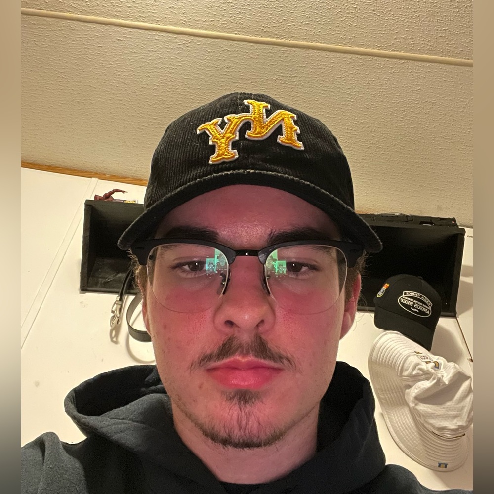 Meet your Posher, Ashton